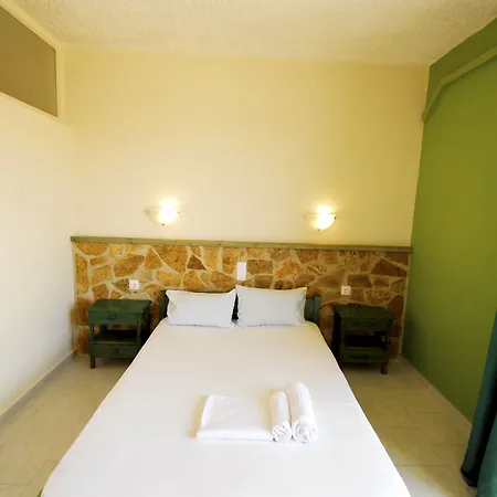 Vanessa Hotel Kalamákion